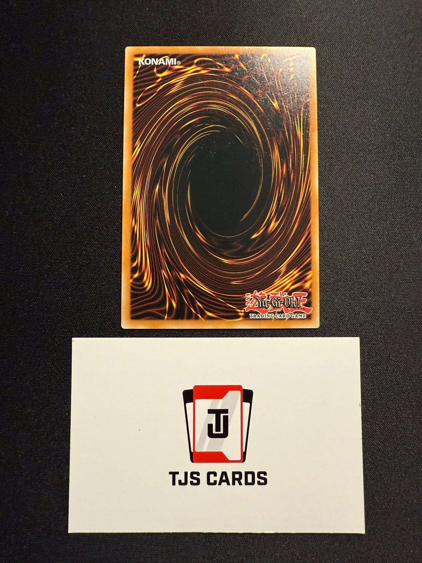 Dark Magician - Quarter Century Secret Rare RA04-EN001 - YuGiOh