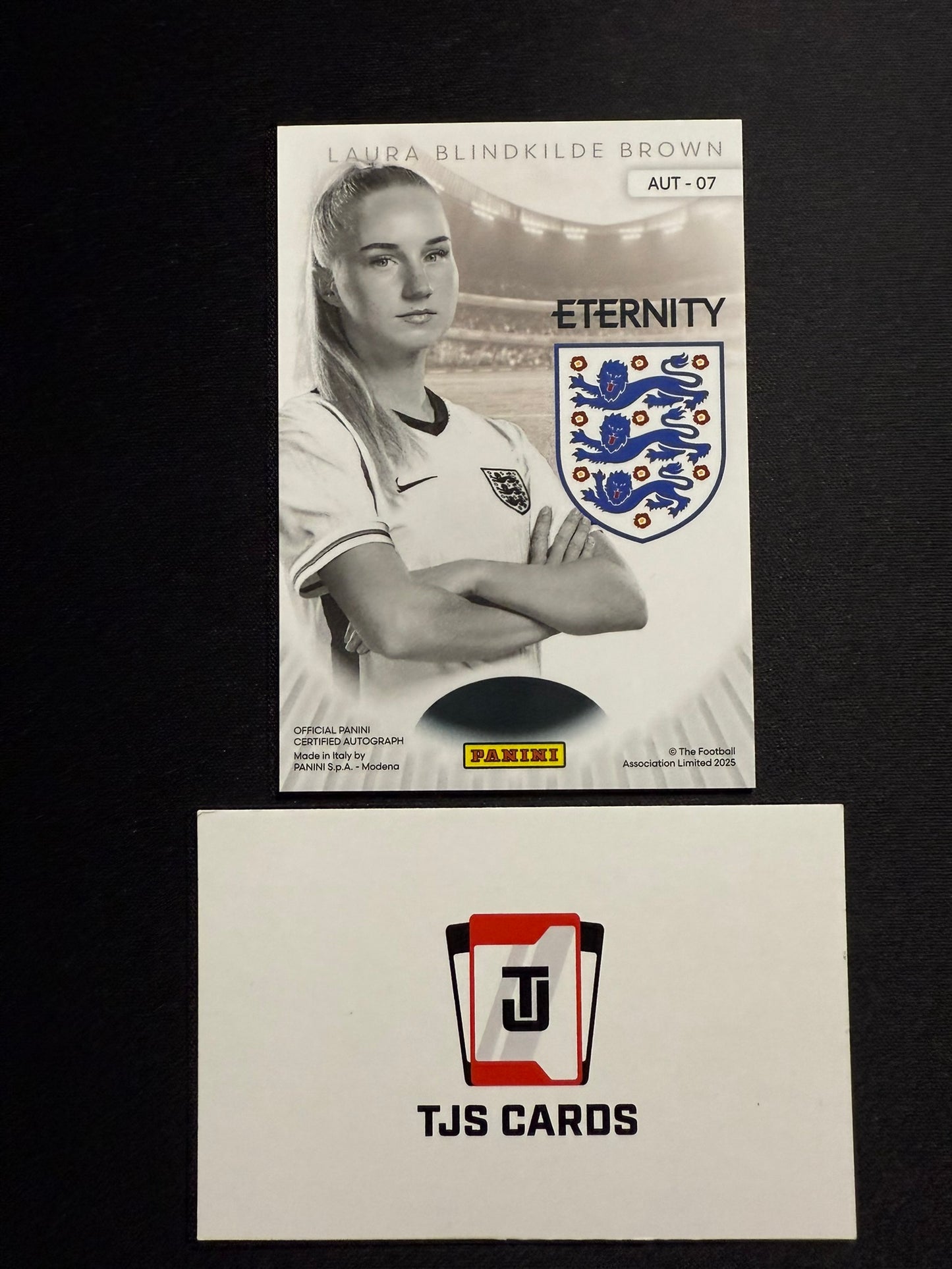 Laura Blindkilde Brown - Auto - Panini Eternity Lionesses 2025