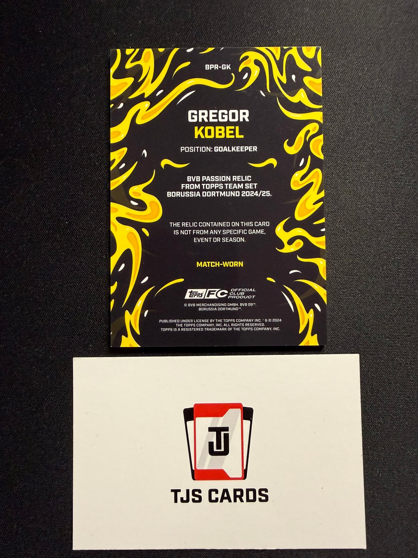 Gregor Kobel - Match-Worn Patch /250 - TOPPS Borussia Dortmund Team Set 2024/25