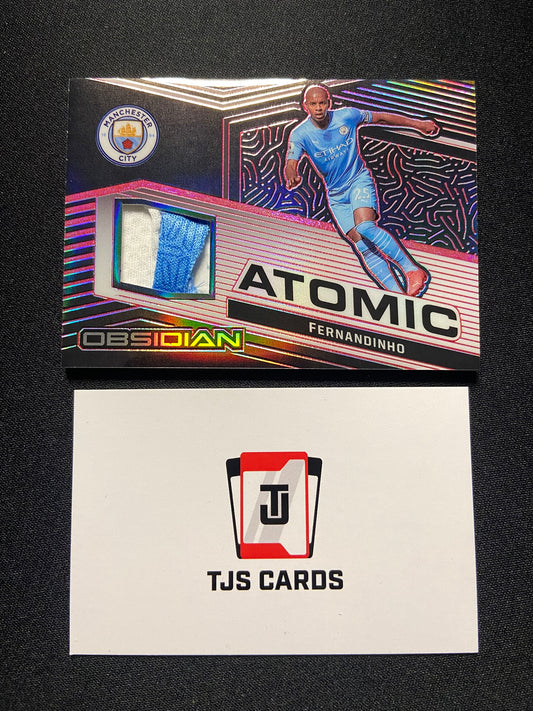 Fernandinho - Atomic Material Red /25 - Panini Obsidian Soccer 2021/22