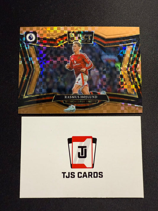 Rasmus Hojlund - Bronze Checker Field Level /125 - Panini Select Premier League 2024/25