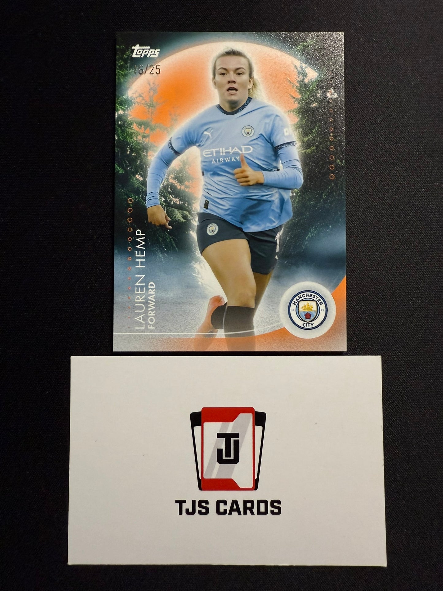 Lauren Hemp - Moonshine Orange /25 - TOPPS Manchester City Blue Moon 2024/25