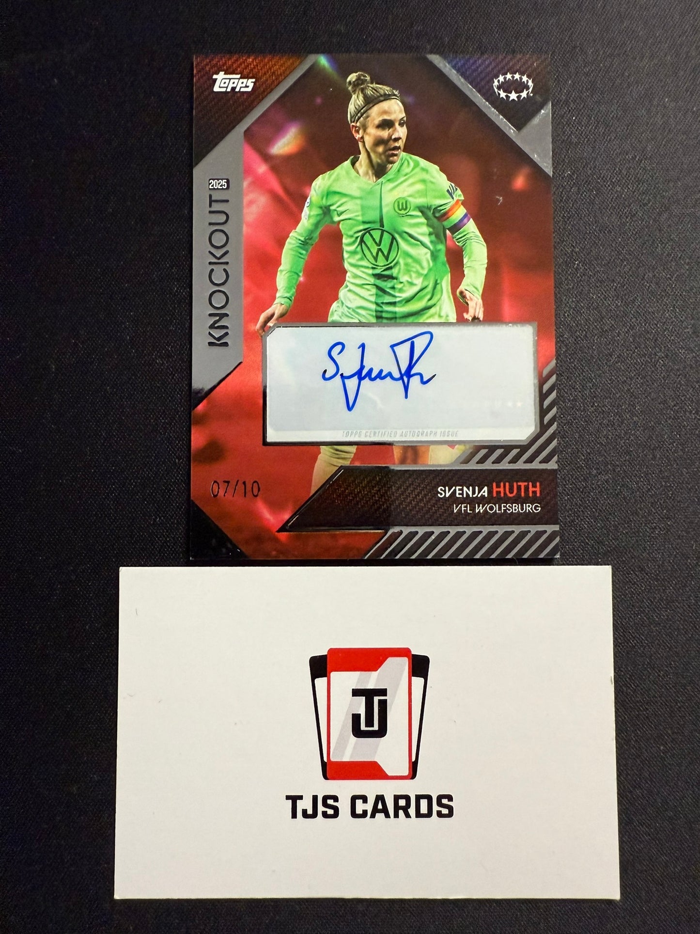 Svenja Huth - Red Auto /10 - TOPPS UWCL Knockout 2024/25