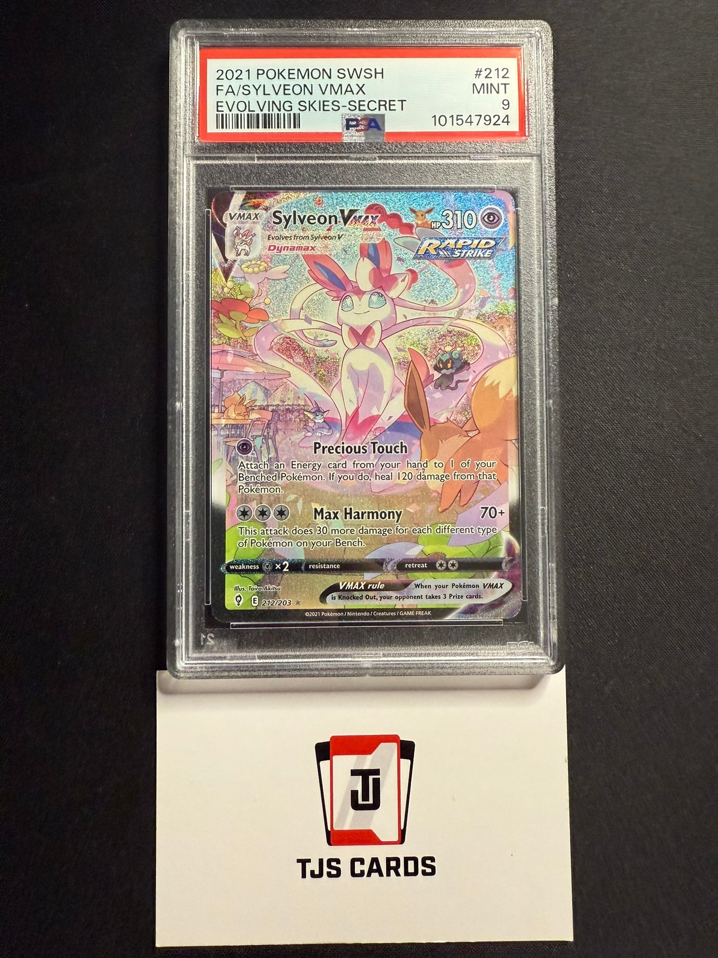 Sylveon VMAX - PSA 9 - Evolving Skies 212/203 - Pokemon