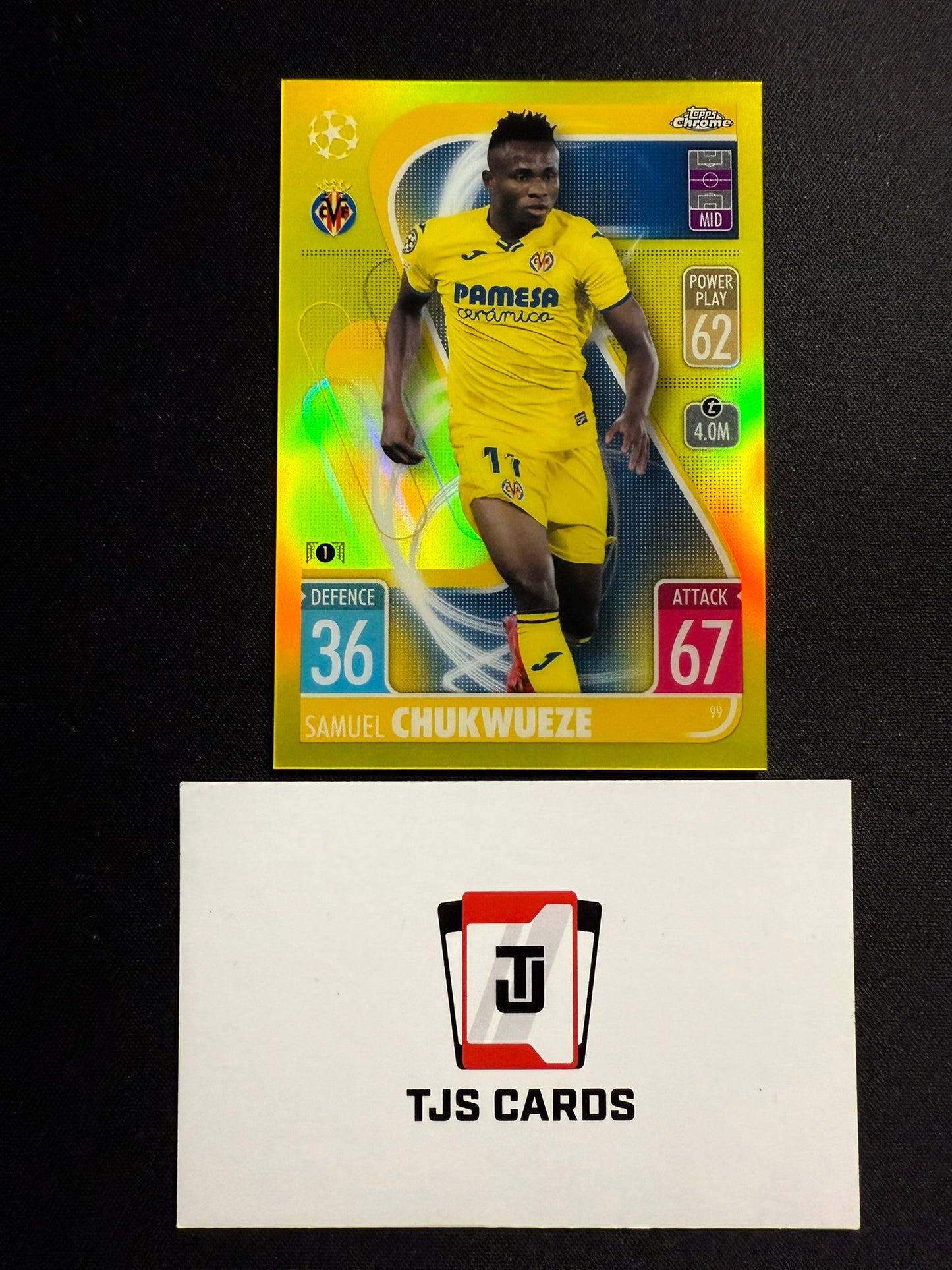 Samuel Chukwueze - Yellow /75 - TOPPS Match Attax Chrome 2021/22