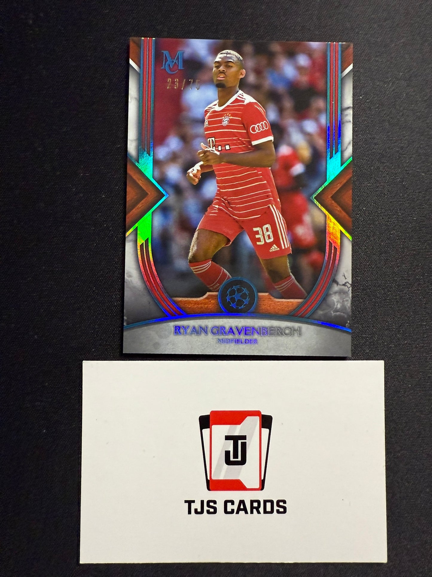 Ryan Gravenberch - Sapphire /75 - TOPPS Museum UCL 2022/23