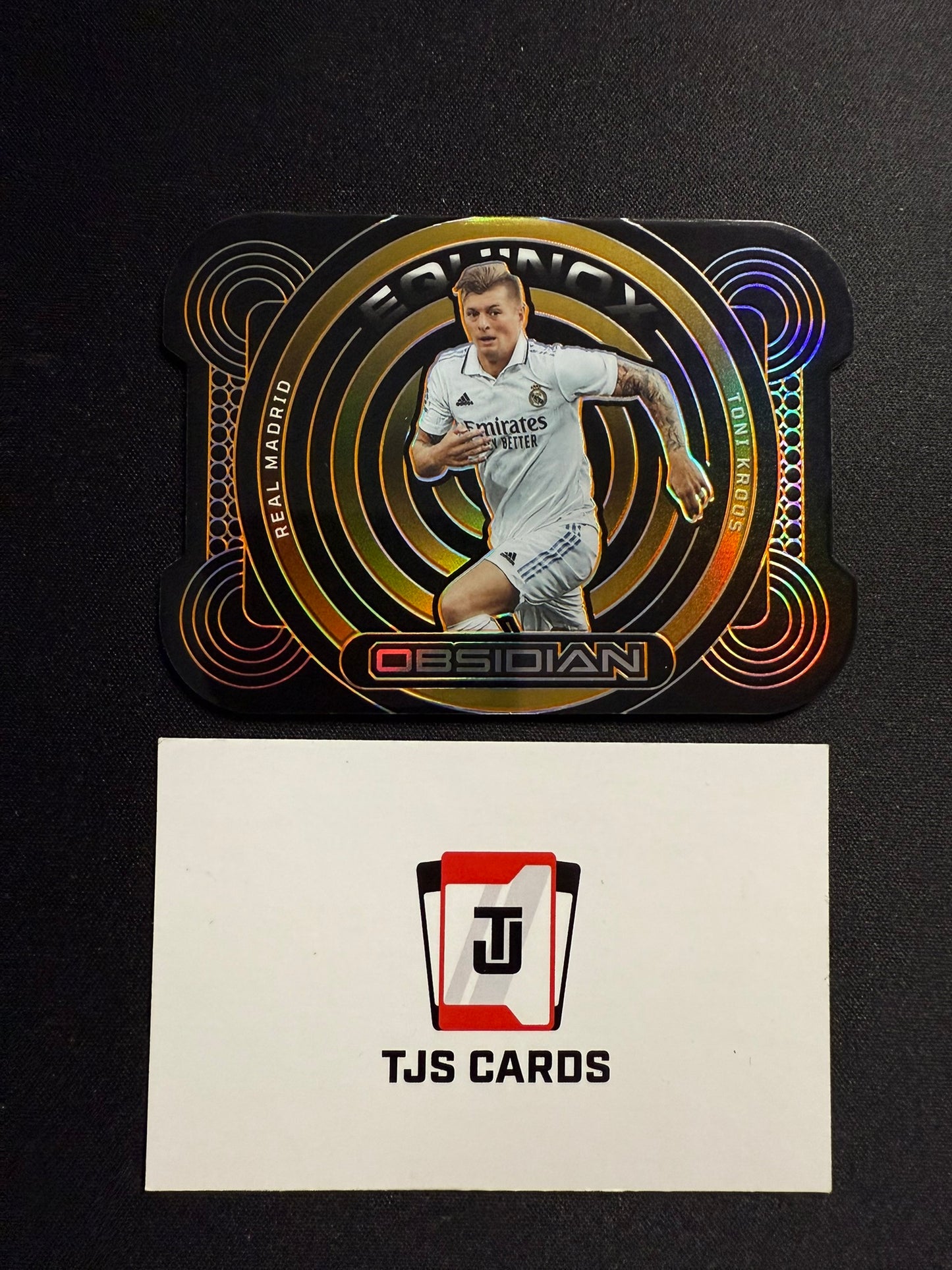 Toni Kroos - Die-Cut Orange Equinox /65 - Panini Obsidian 2022/23