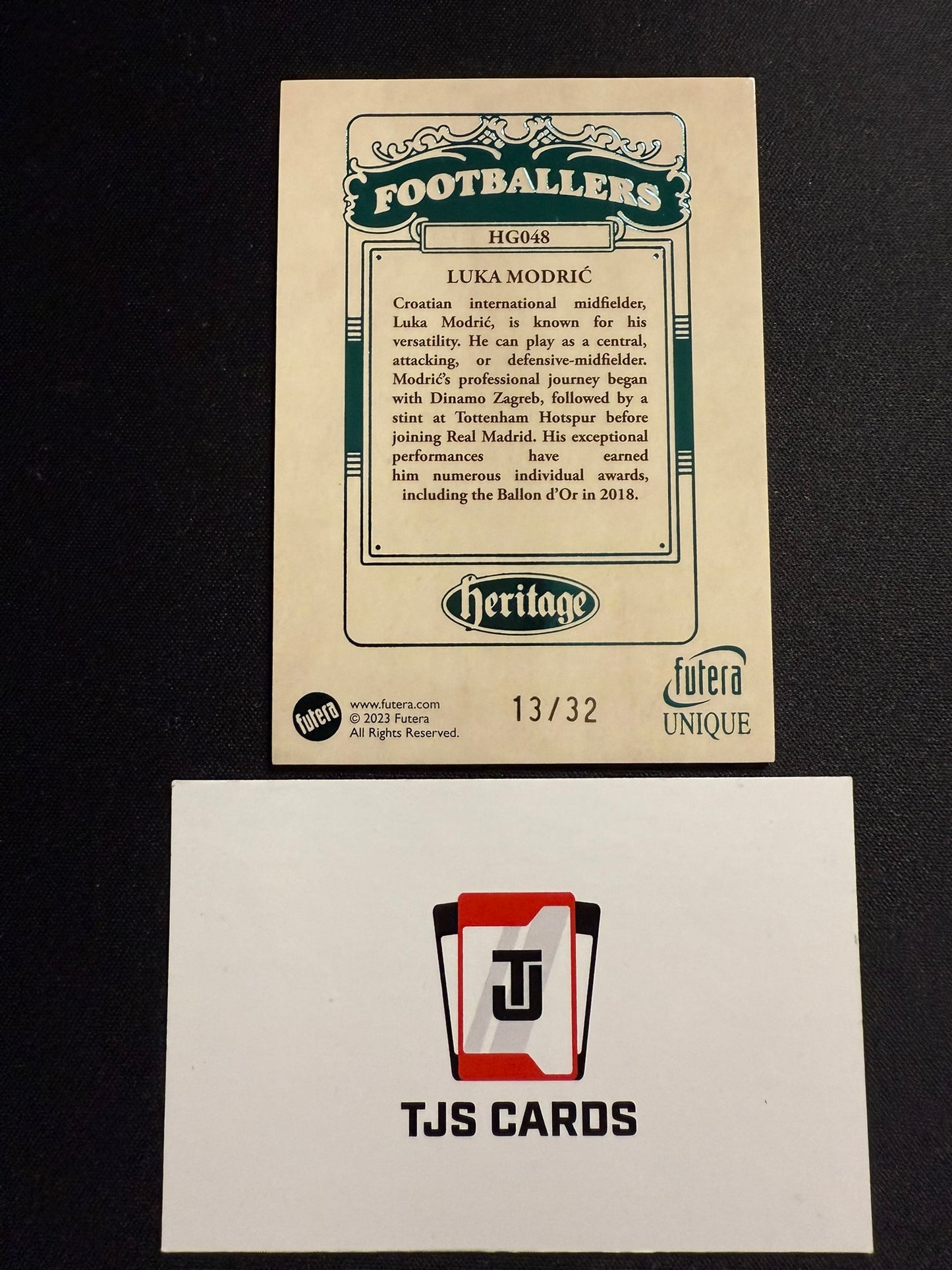 Didier Drogba - Emerald Heritage /32 - Futera Unique 2023