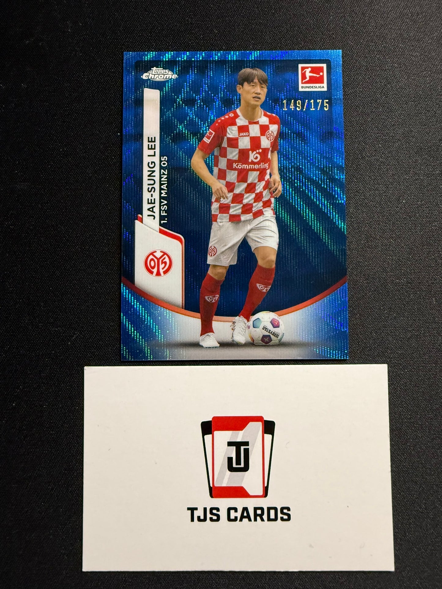 Jae-Sung Lee - Blue Wave /175 - TOPPS Bundesliga Chrome 2023/24