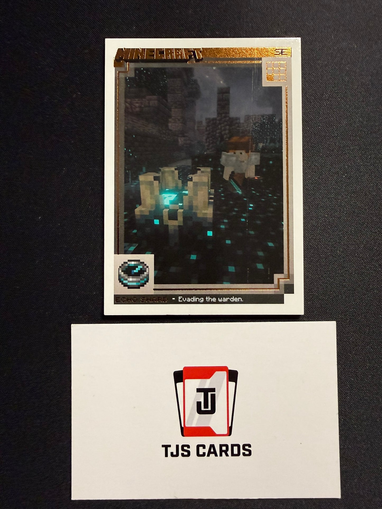 Echo Shard - Crafting Chronicles 114/325 - Panini Minecraft Special Edition 2025