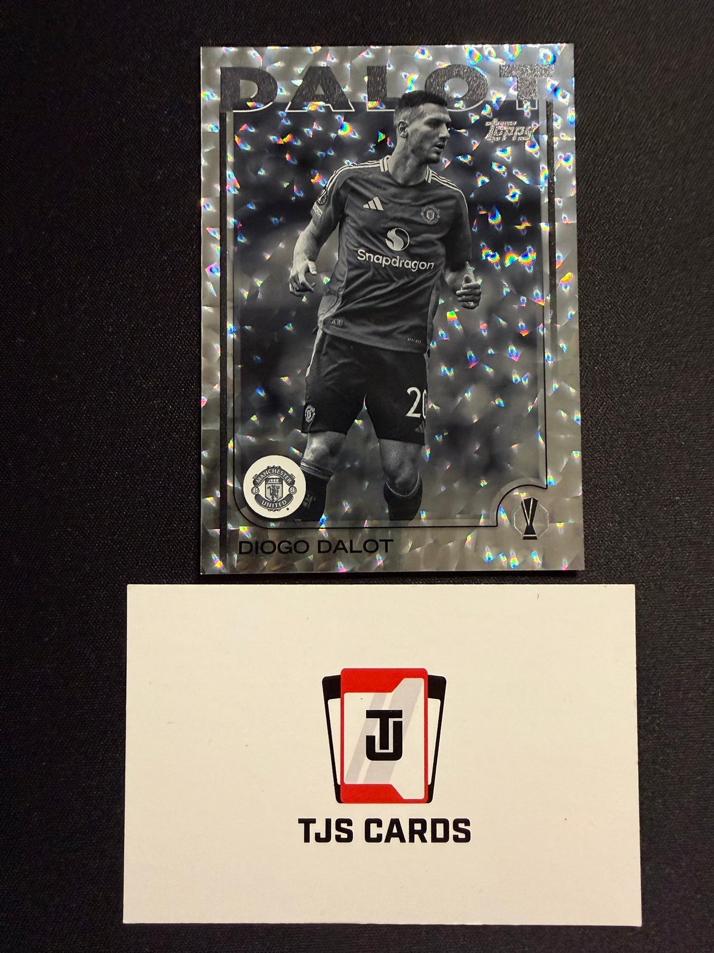 Diogo Dalot - Black & White Icy /150 - TOPPS UCC 2024/25