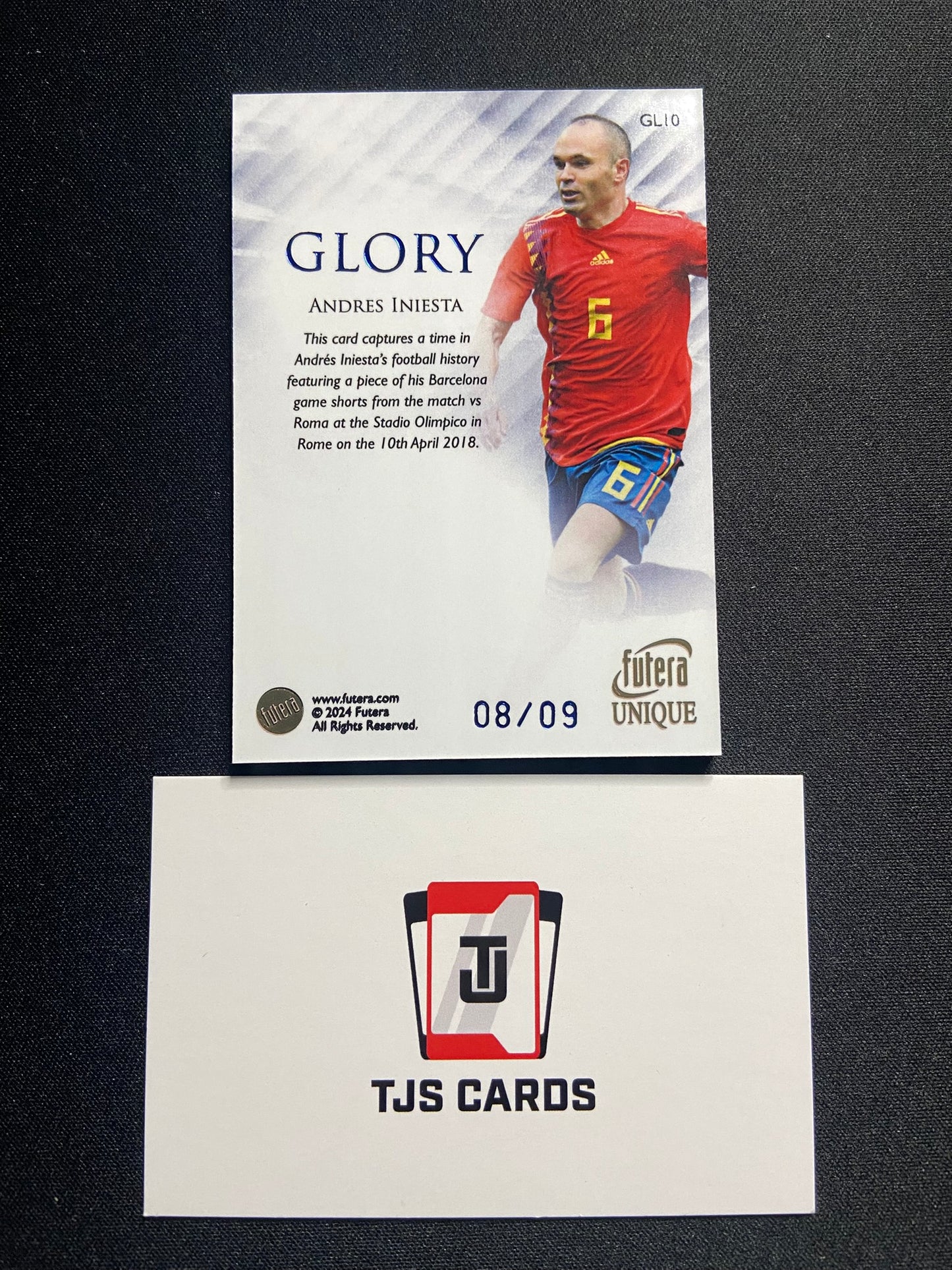 Andres Iniesta - Glory Match-Worn /9 - Futera Unique 2024