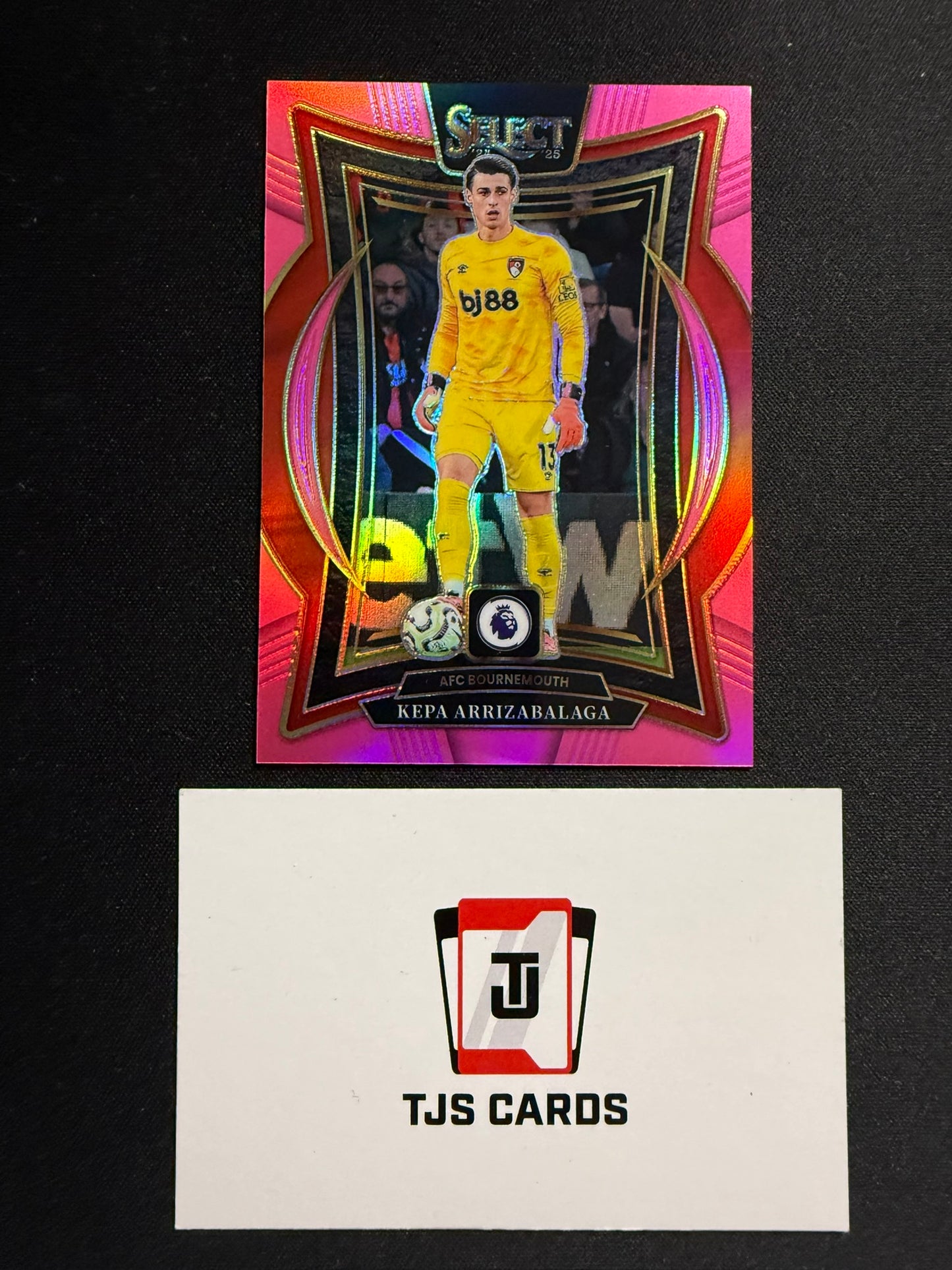Kepa Arrizabalaga - Pink /99 - Panini Select Premier League 2024/25
