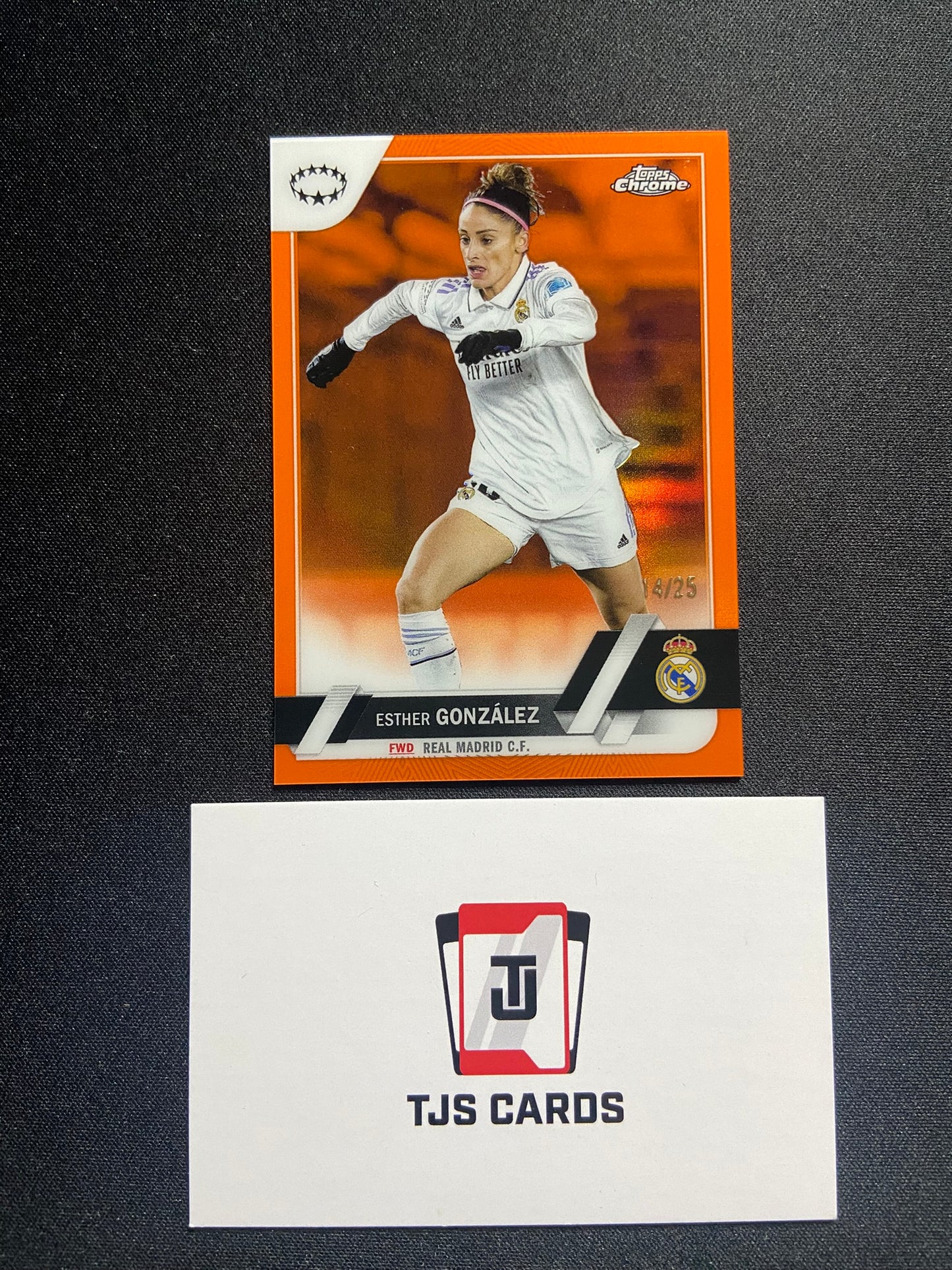 Esther Gonzalez - Orange /25 - TOPPS Chrome UWCL 2022/23