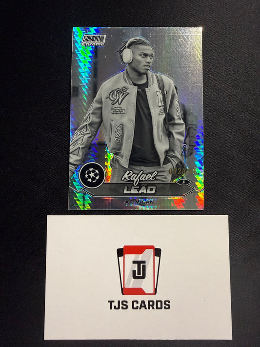 Rafael Leao - Black & White Prism /299 - TOPPS Stadium Club Chrome 2023/24
