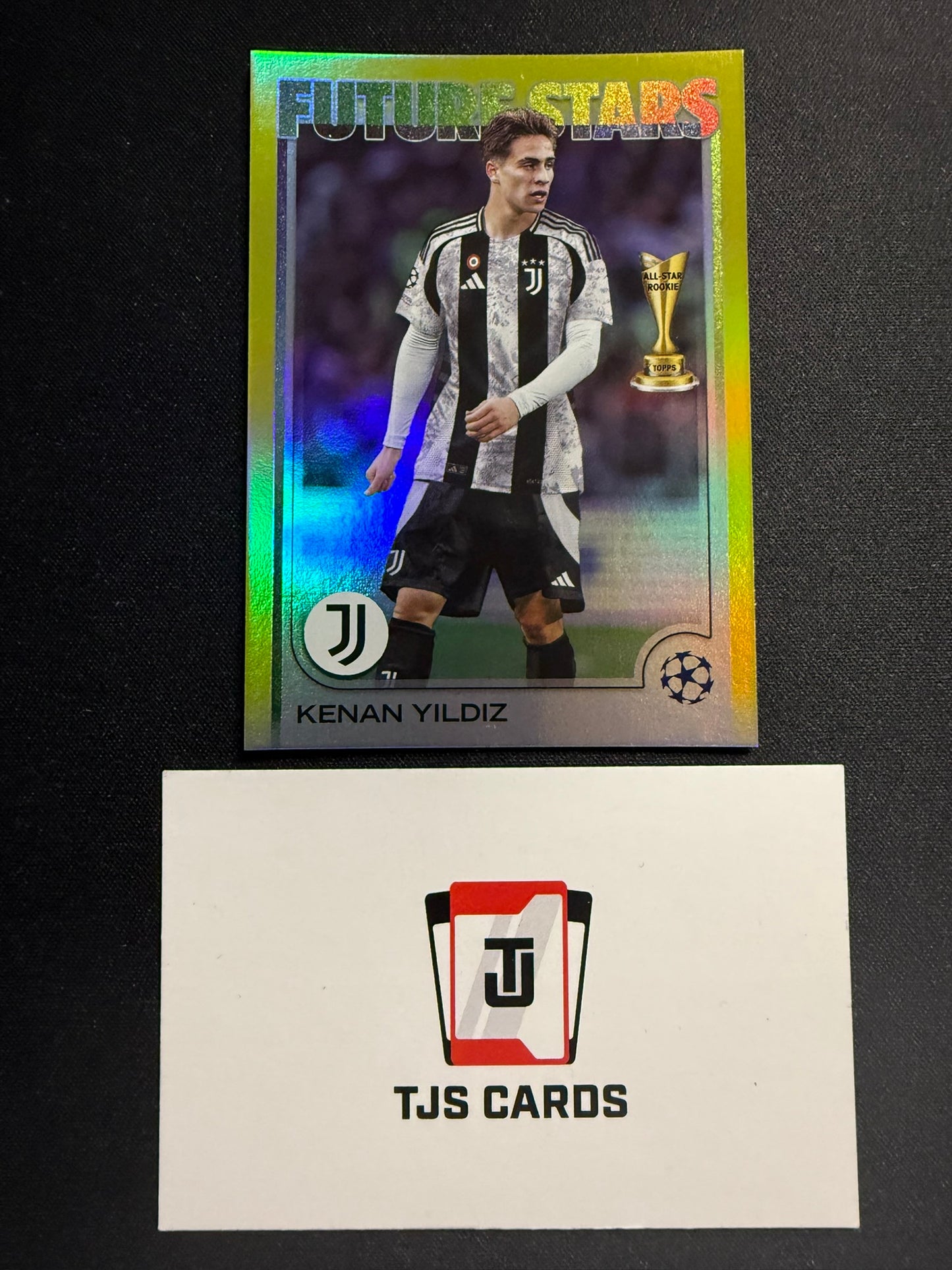 Kenan Yildiz - Yellow /175 - TOPPS UCC 2024/25
