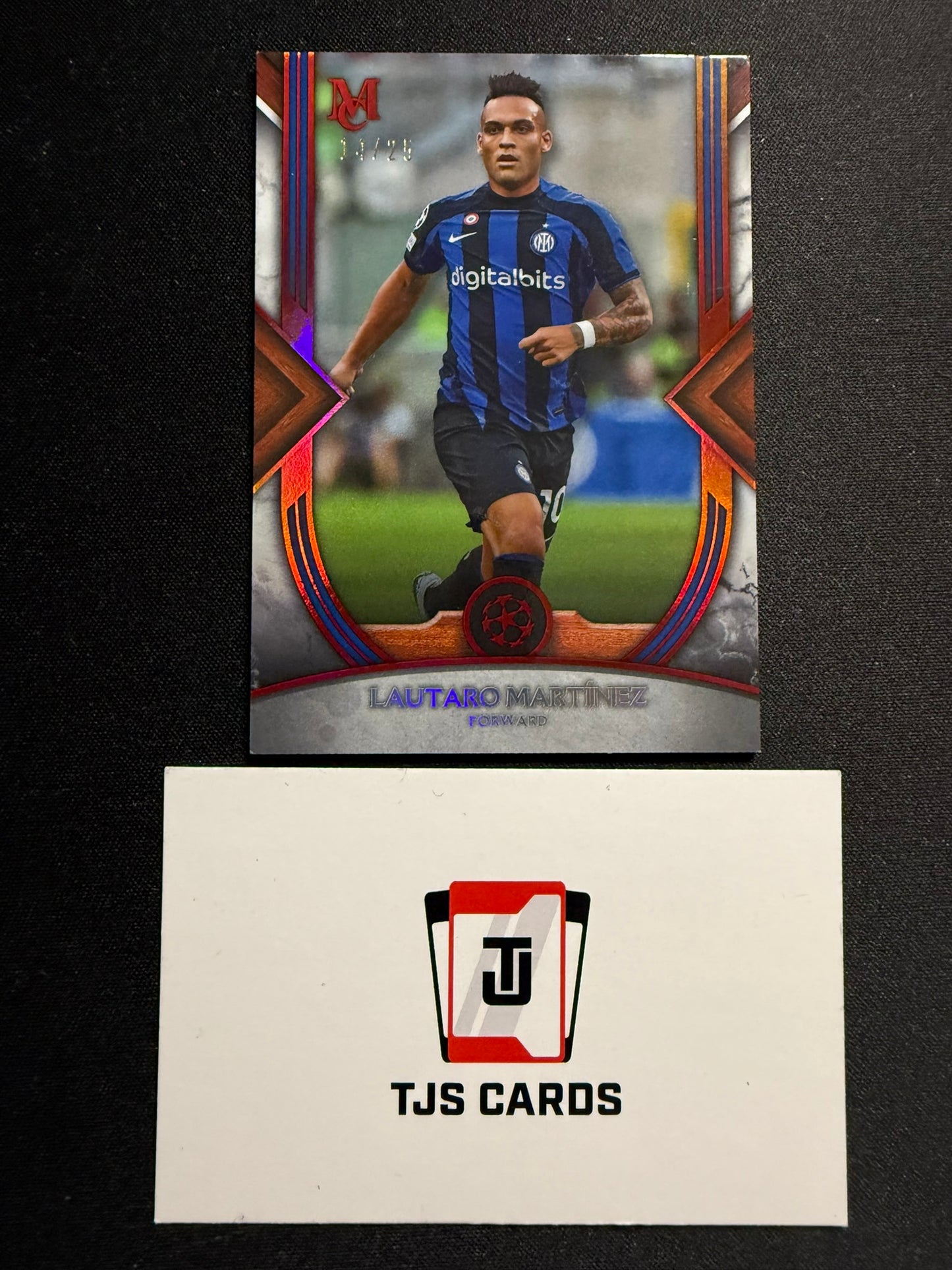 Lautaro Martinez - Ruby /25 - TOPPS Museum UCL 2022/23