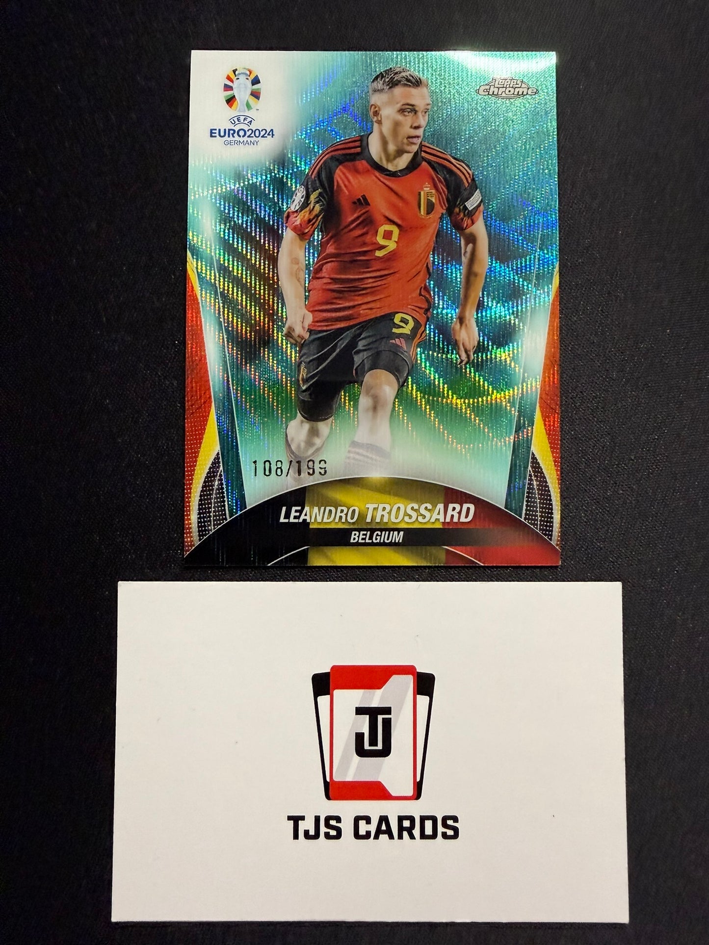 Leandro Trossard - Aqua Wave /199 - TOPPS Chrome UEFA EURO 2024