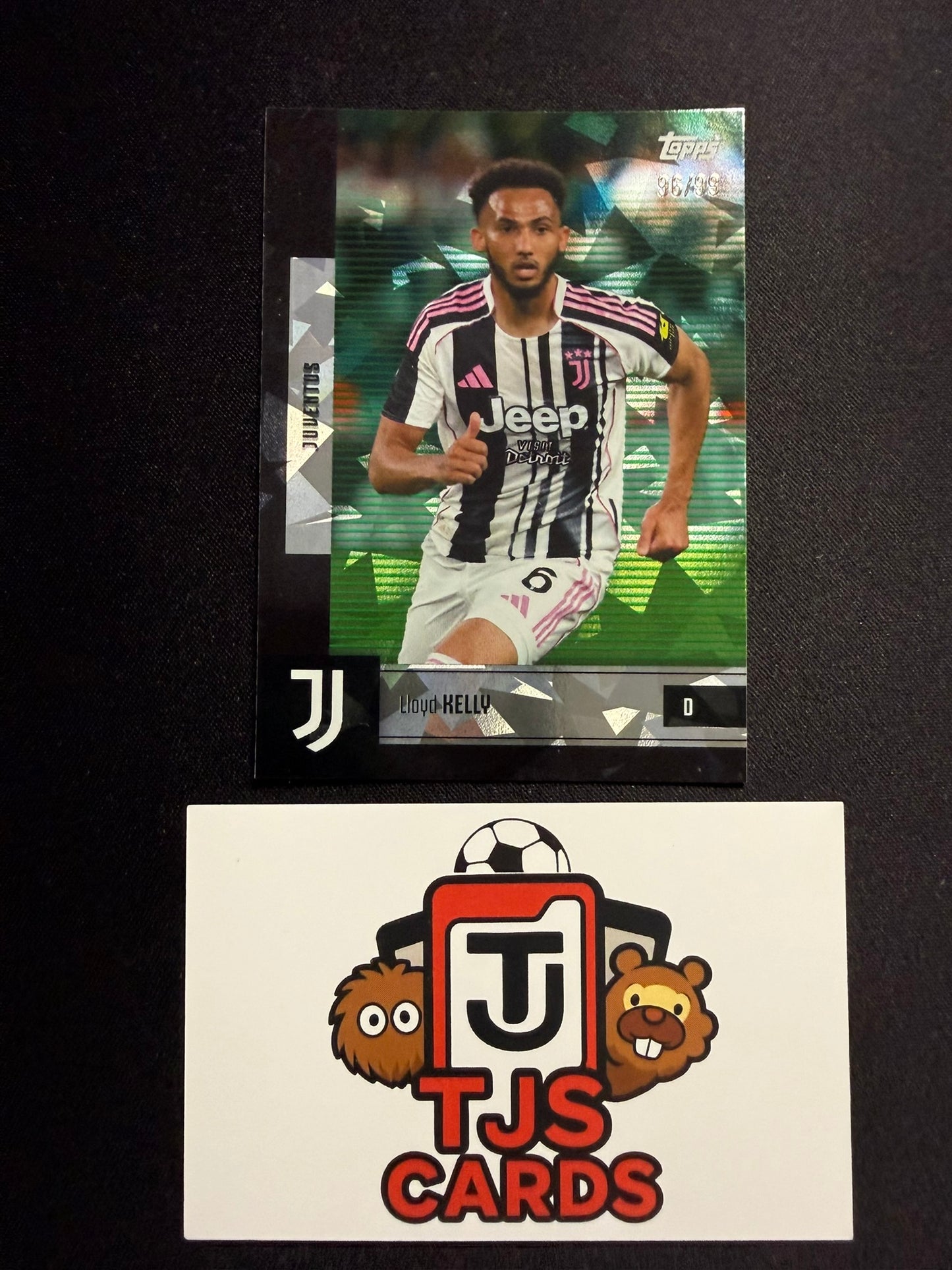 Lloyd Kelly - Green Cracked Ice /99 - TOPPS Juventus Team Set 2025/26