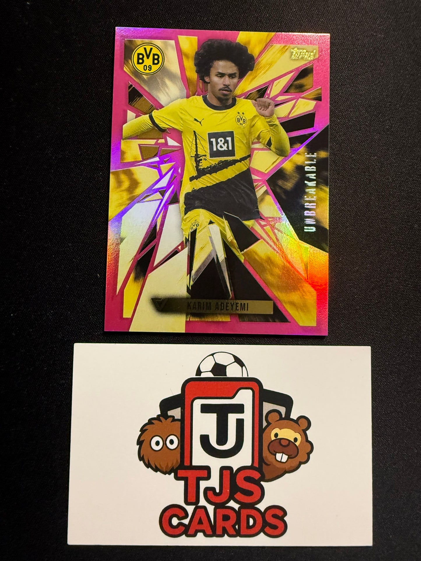 Karim Adeyemi - Unbreakable Pink /75 - TOPPS BvB Vernissage 2023/24