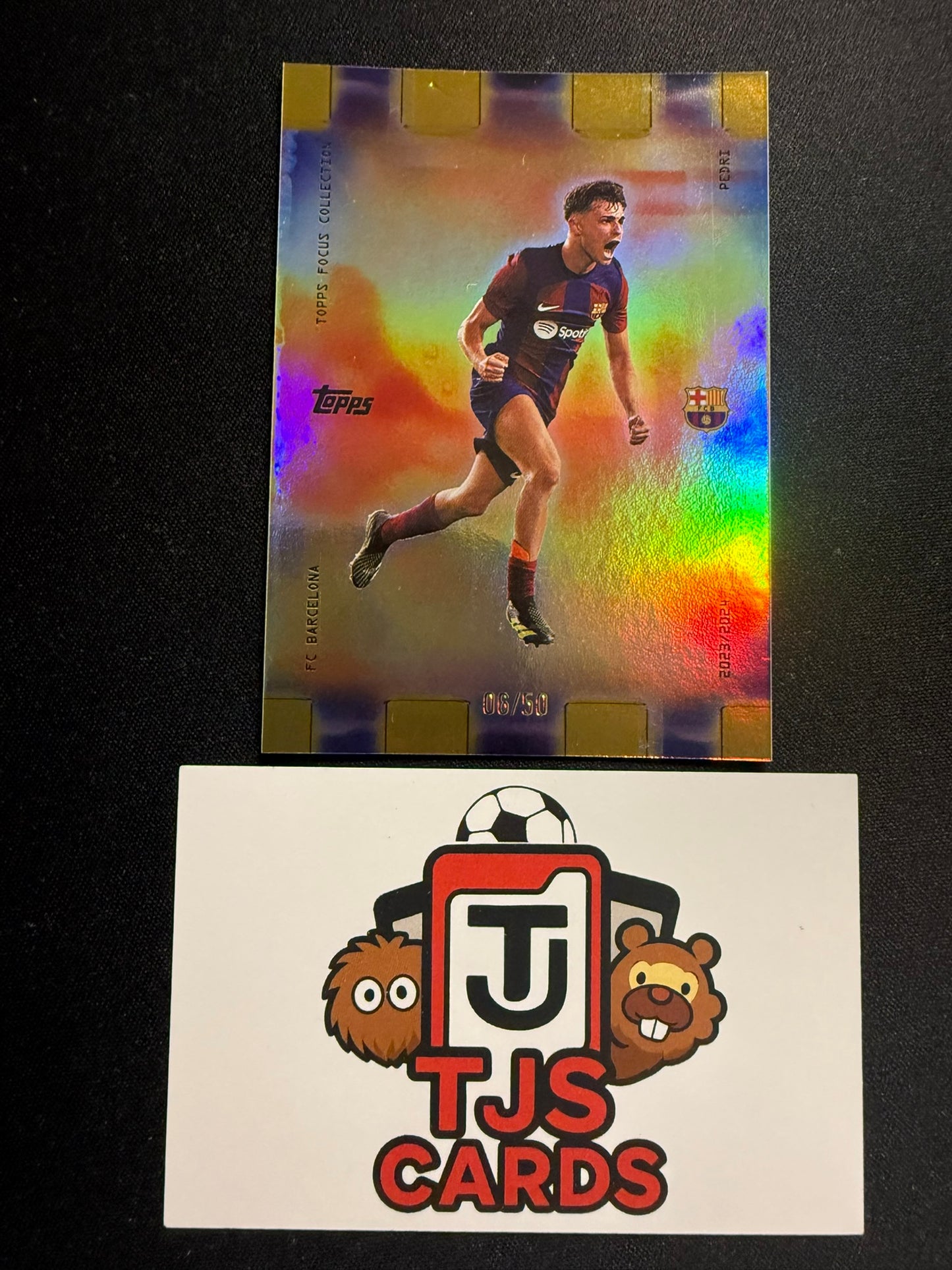 Pedri - Gold Golden Hour /50 - TOPPS Focus Barcelona 2023/24