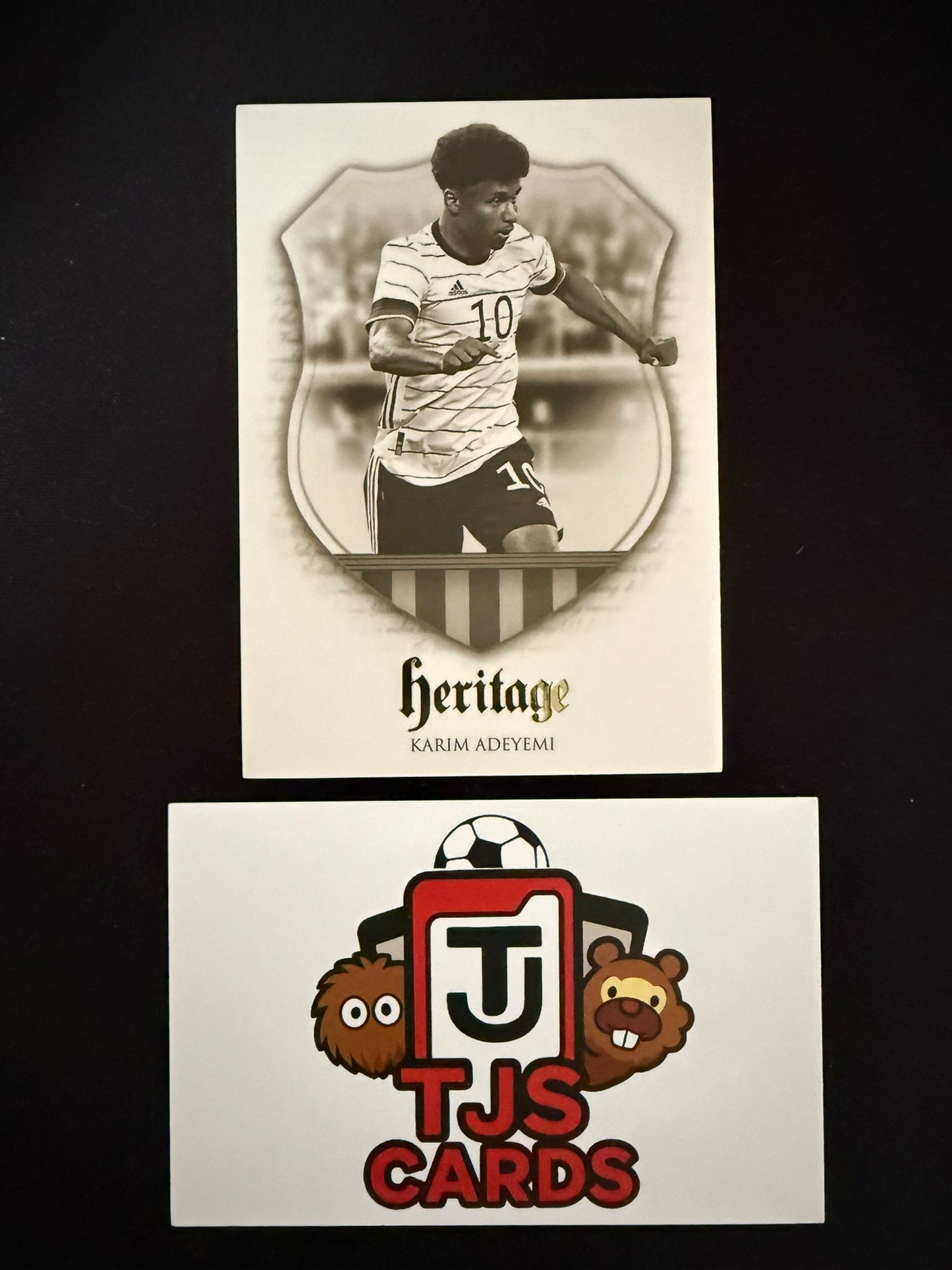 Karim Adeyemi - Gold Heritage /40 - Futera Unique 2023