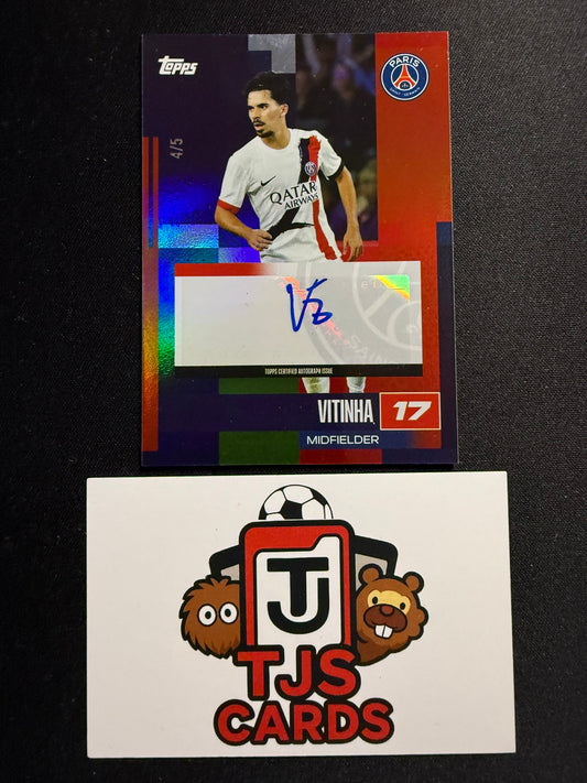 Vitinha - Red Auto /5 - TOPPS PSG Team Set 2024/25