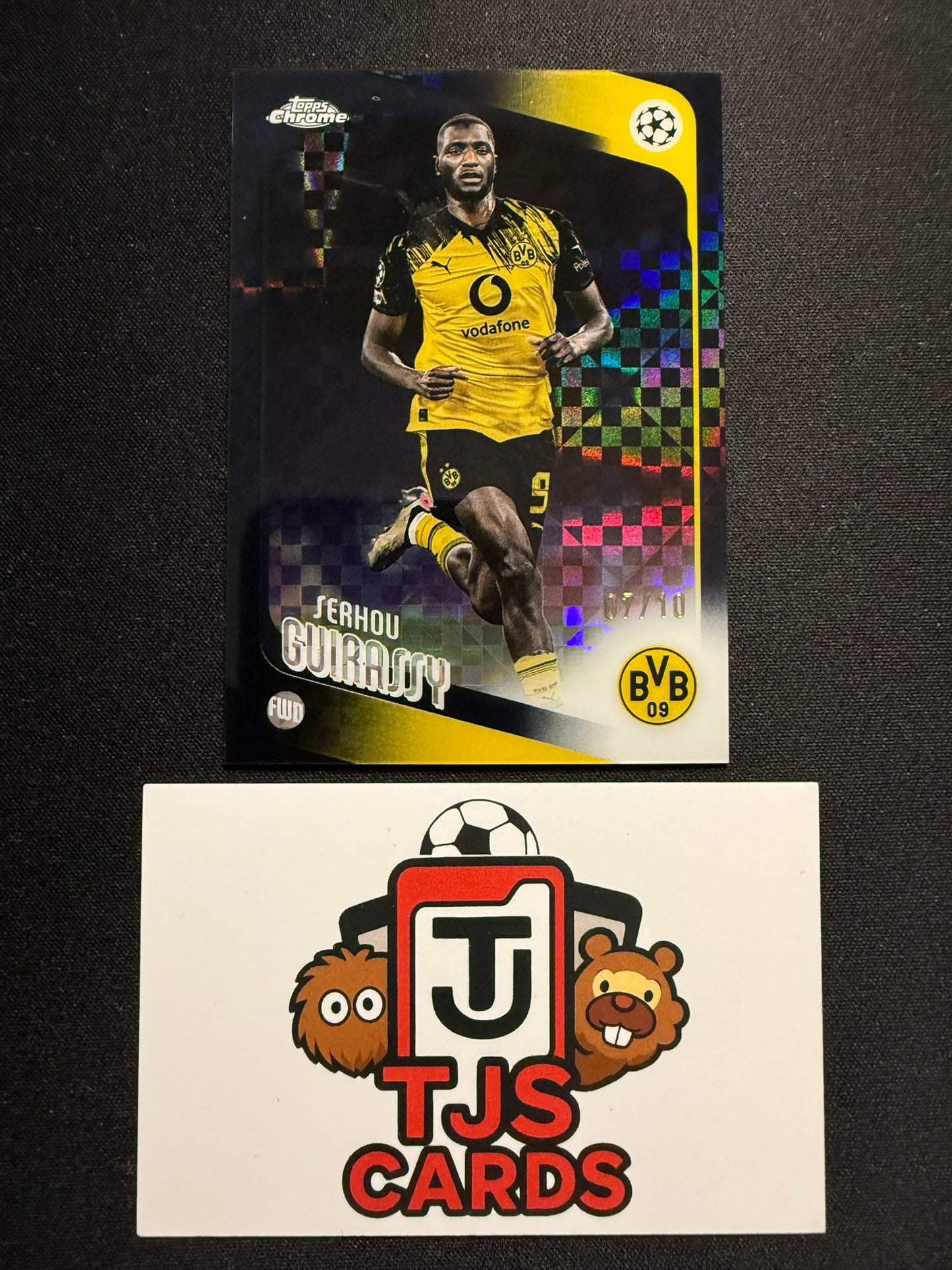 Serhou Guirassy - Black Geometric /10 - TOPPS Chrome UCC 2025/26