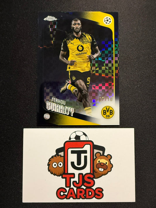 Serhou Guirassy - Black Geometric /10 - TOPPS Chrome UCC 2025/26