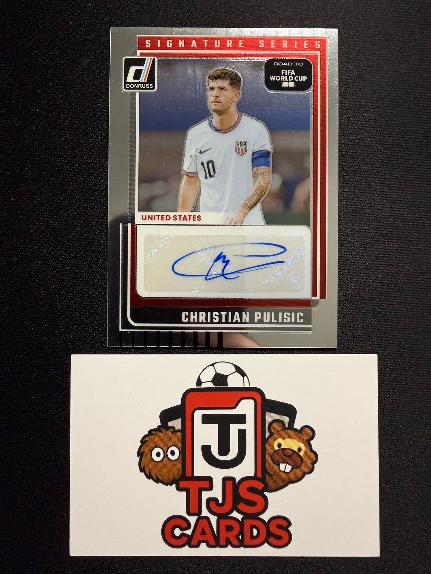 Christian Pulisic - Auto - Panini Donruss Road To World Cup 2025/26