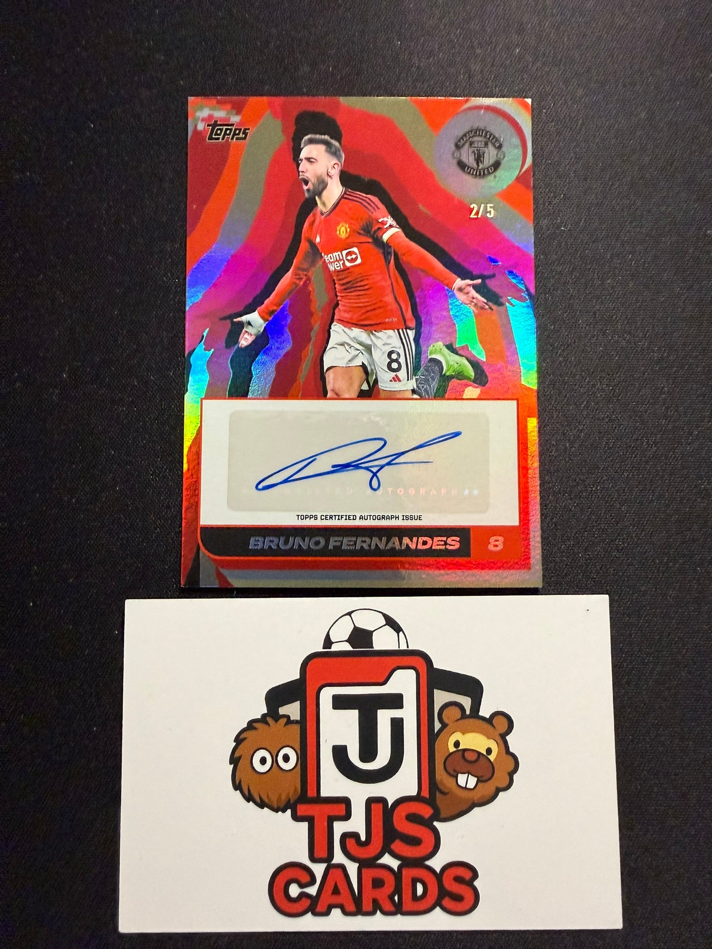 Bruno Fernandes - Red Auto /5 - TOPPS Manchester United Team Set 2024/25