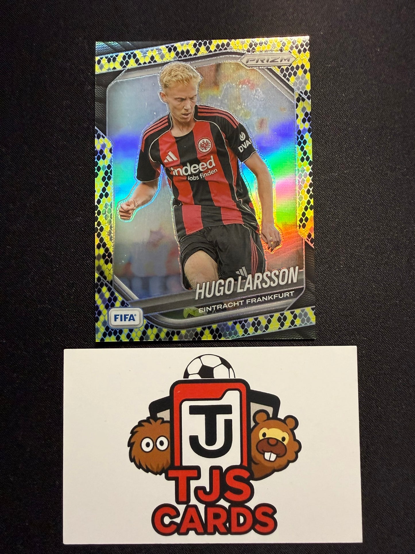 Hugo Larsson - Snakeskin SSP - Panini Prizm FIFA 2025/26