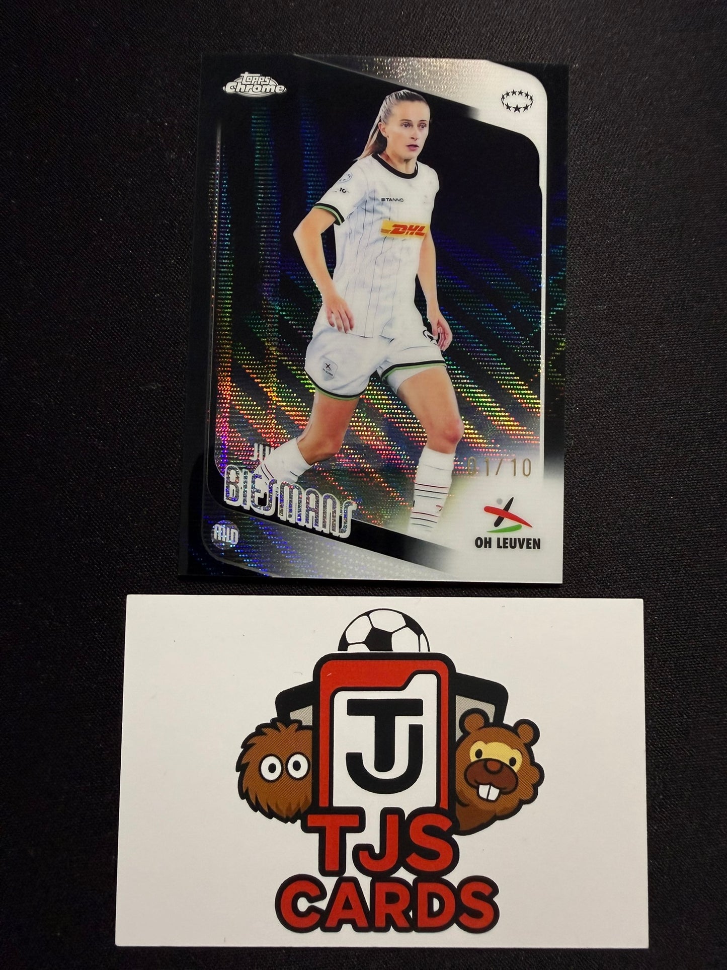 Julie Biesmans - Black Wave /10 - TOPPS Chrome UWCL 2025/26
