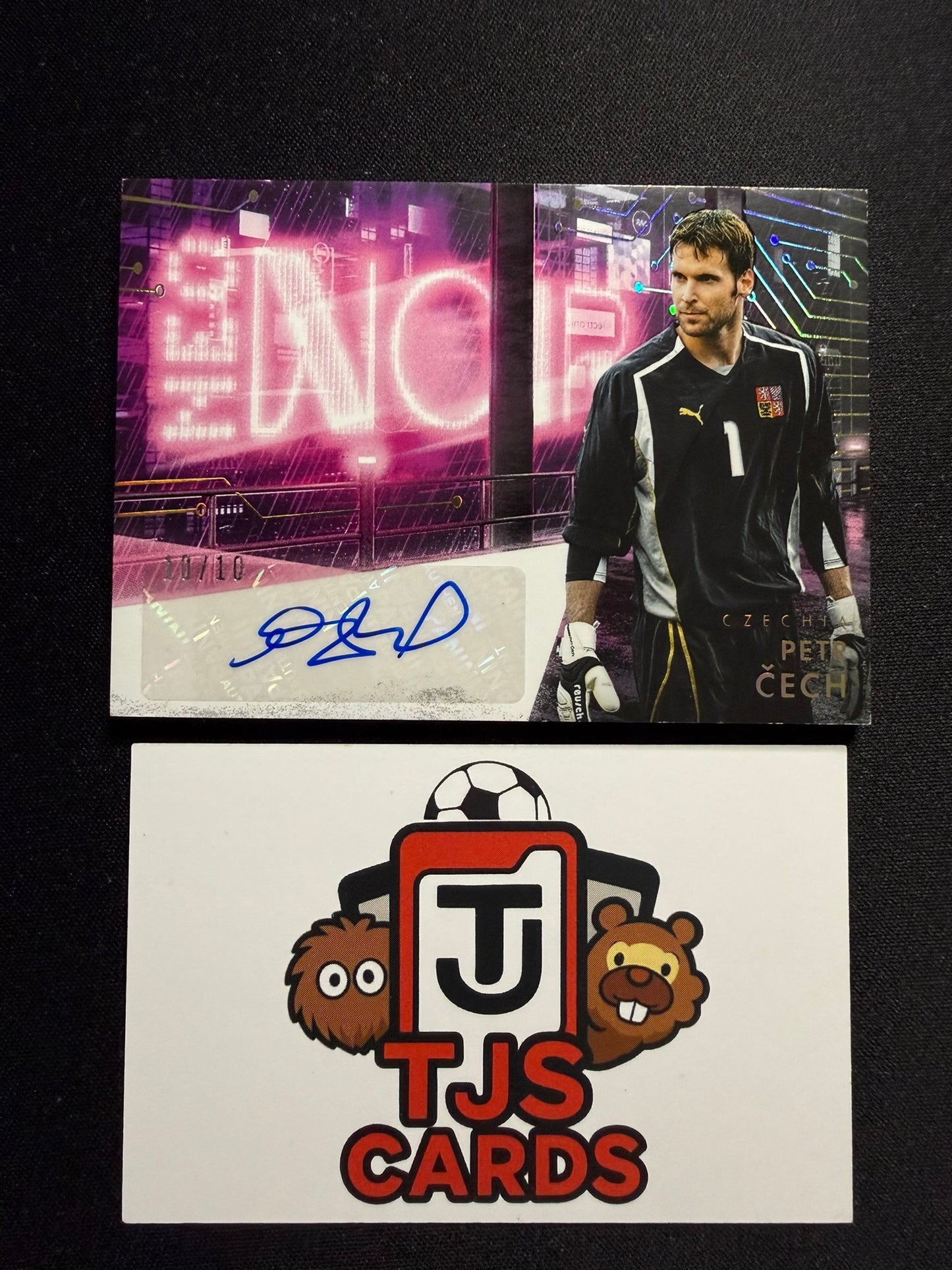 Petr Cech - Neo Noir Auto /10 - Panini Noir Road To World Cup 2025/26