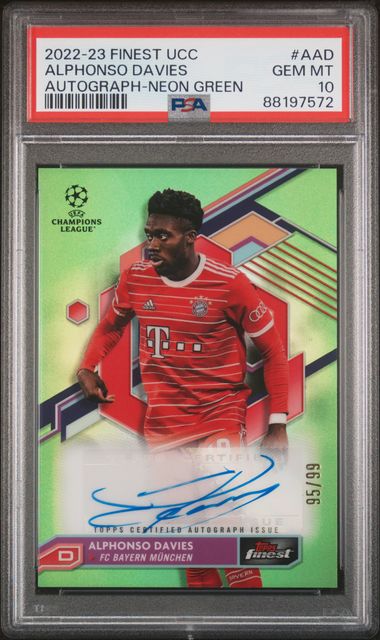 Alphonso Davies - Neon Green Auto /99 - PSA 10 - TOPPS Finest UCC 2022/23